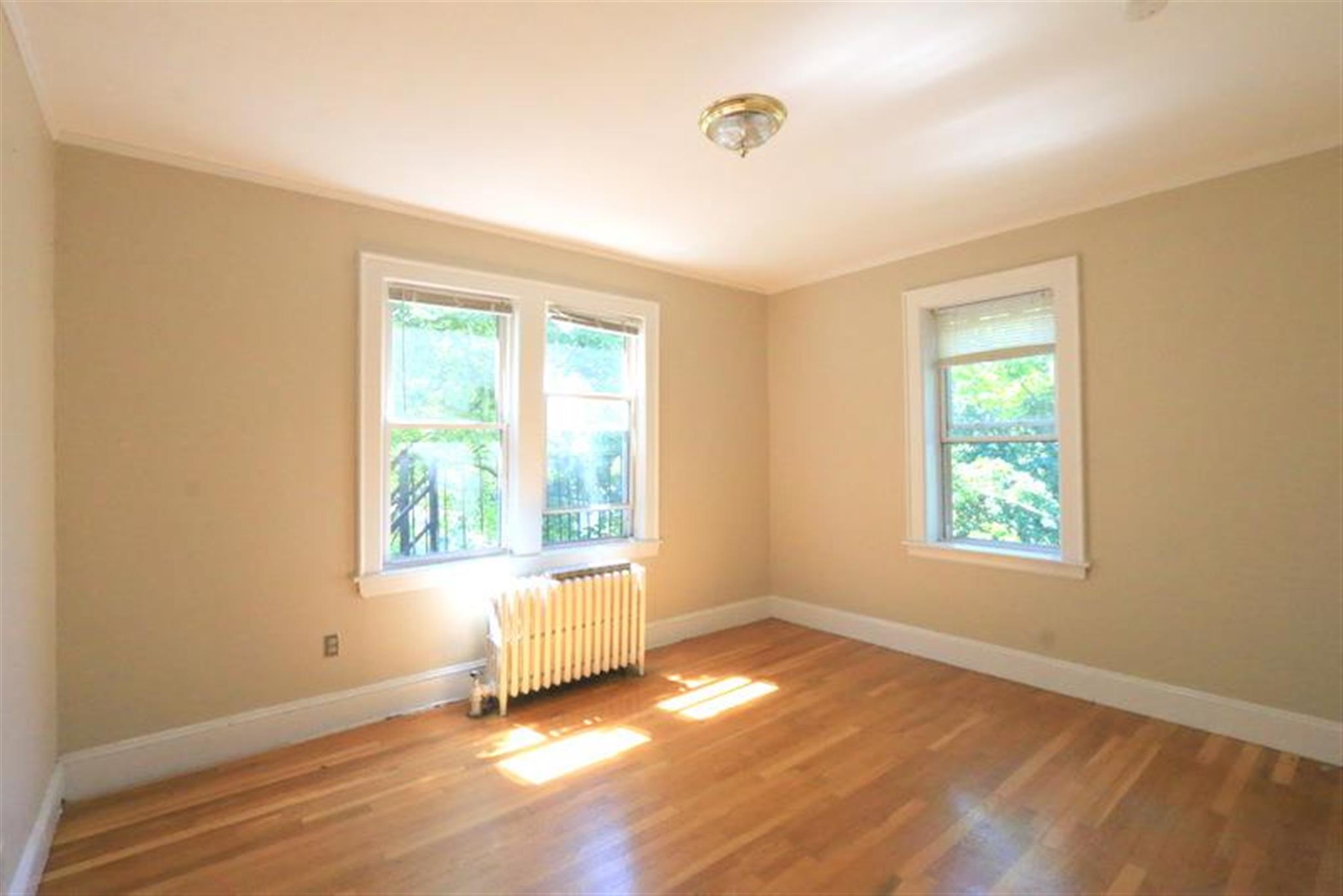 4 Cogswell Ave, Porter Square