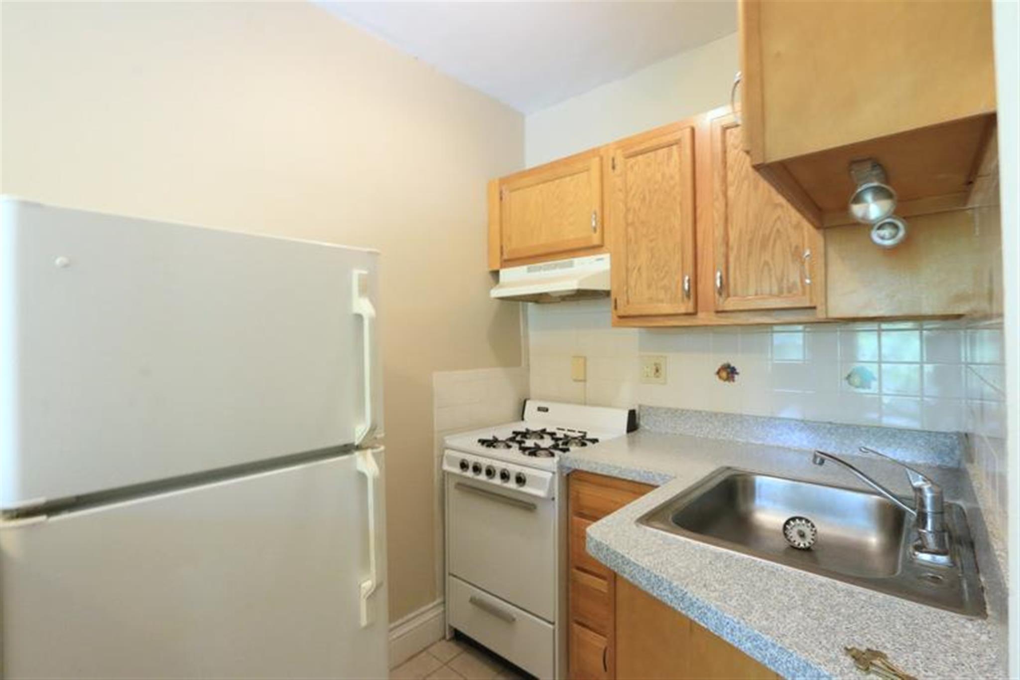 4 Cogswell Ave, Porter Square