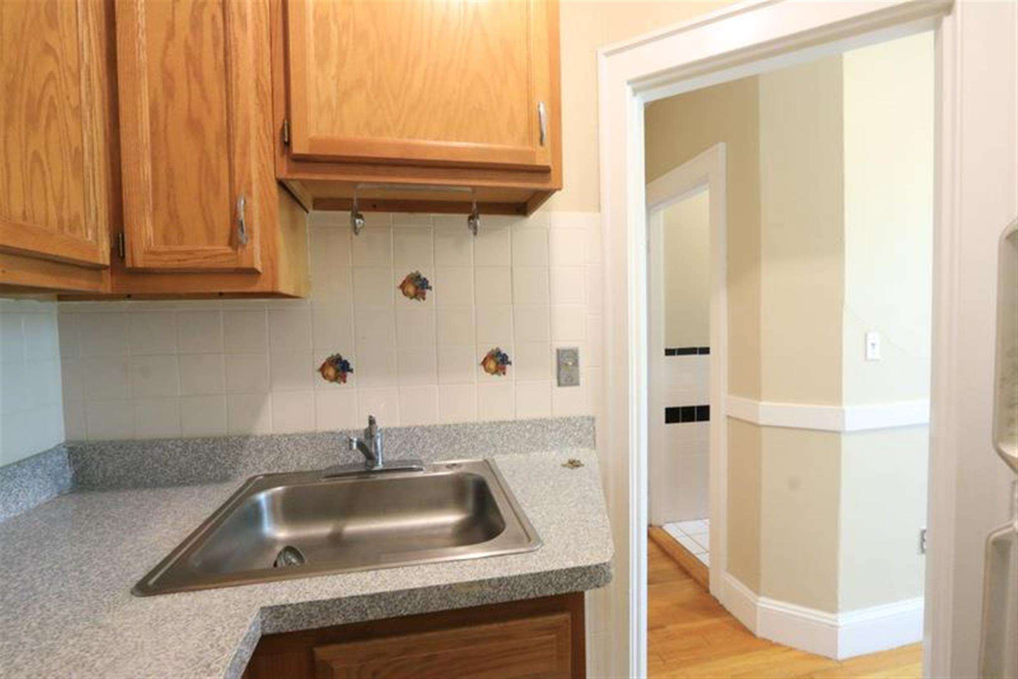 4 Cogswell Ave, Porter Square