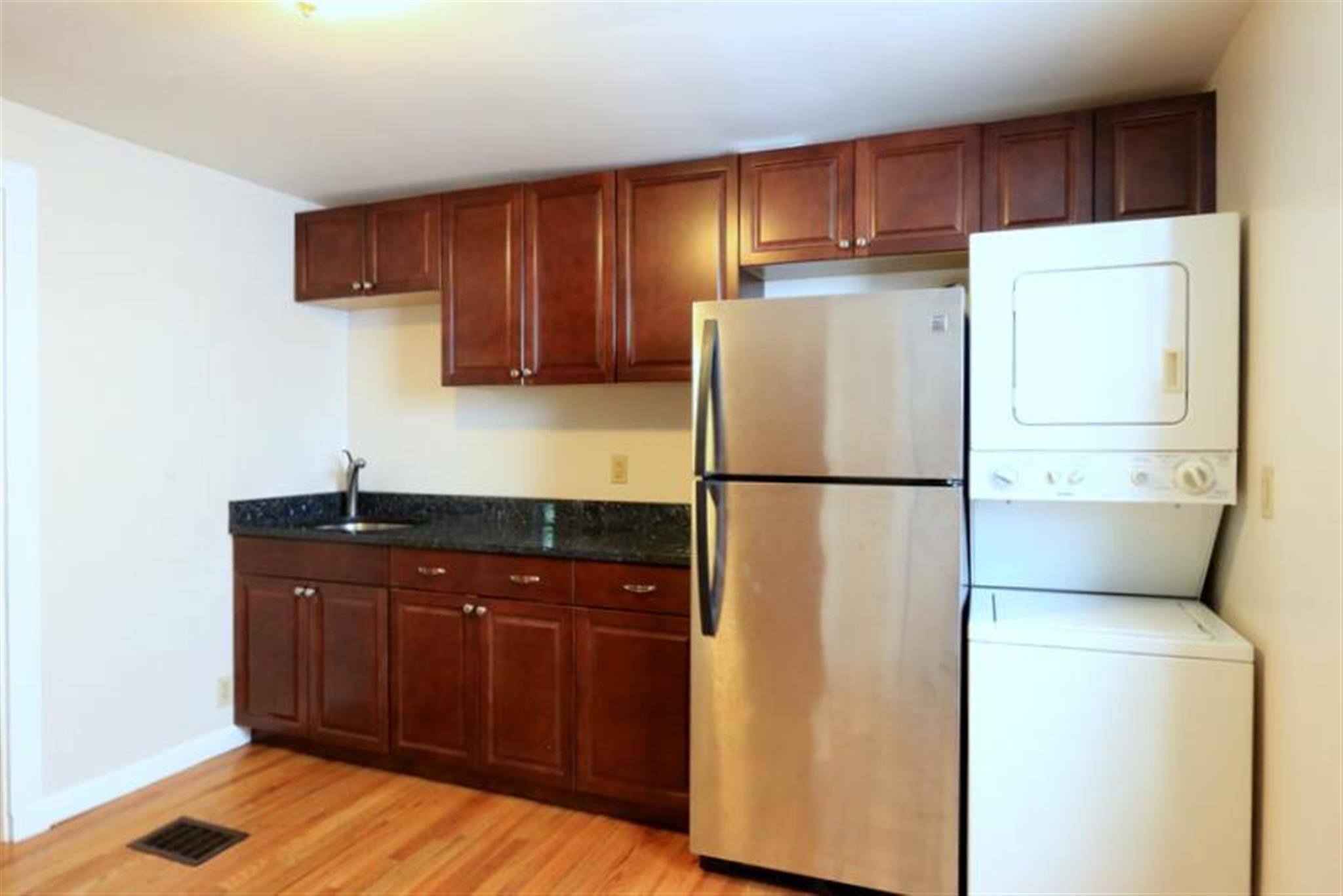 429 Franklin St, Central Square