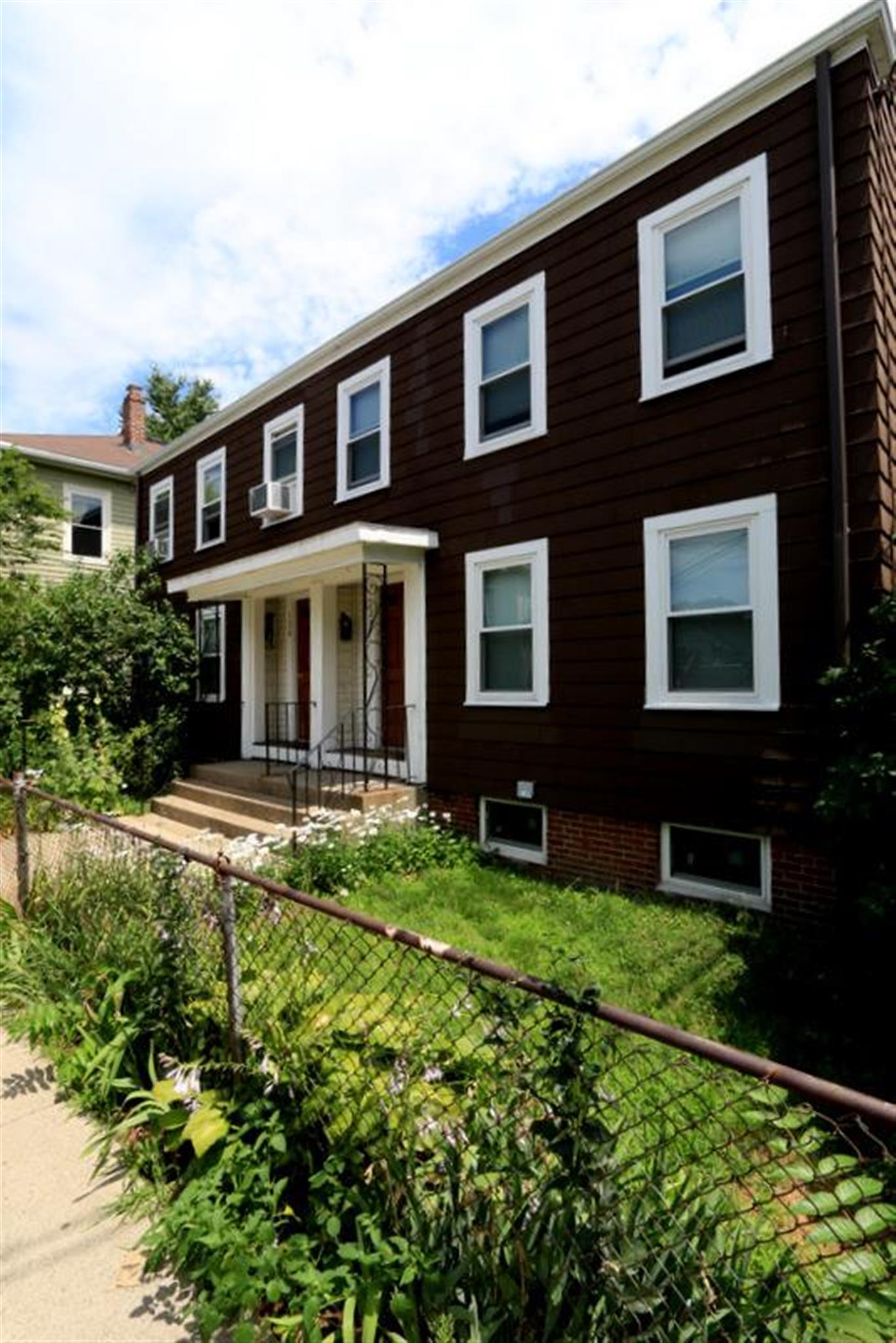 124 Pine St, Central Square