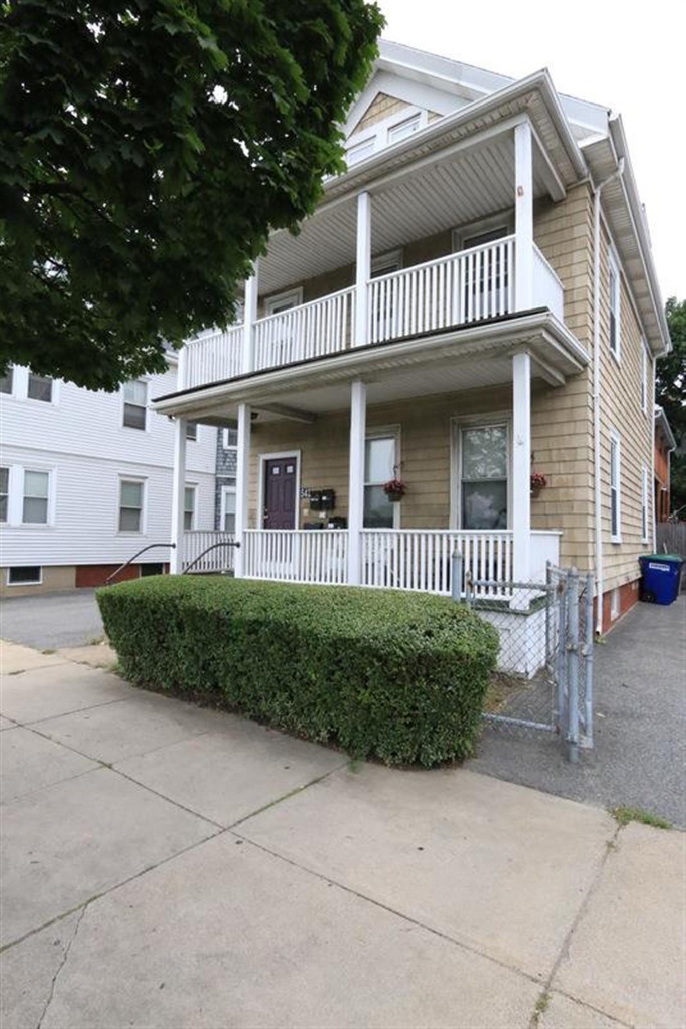 543 Broadway, Magoun Square