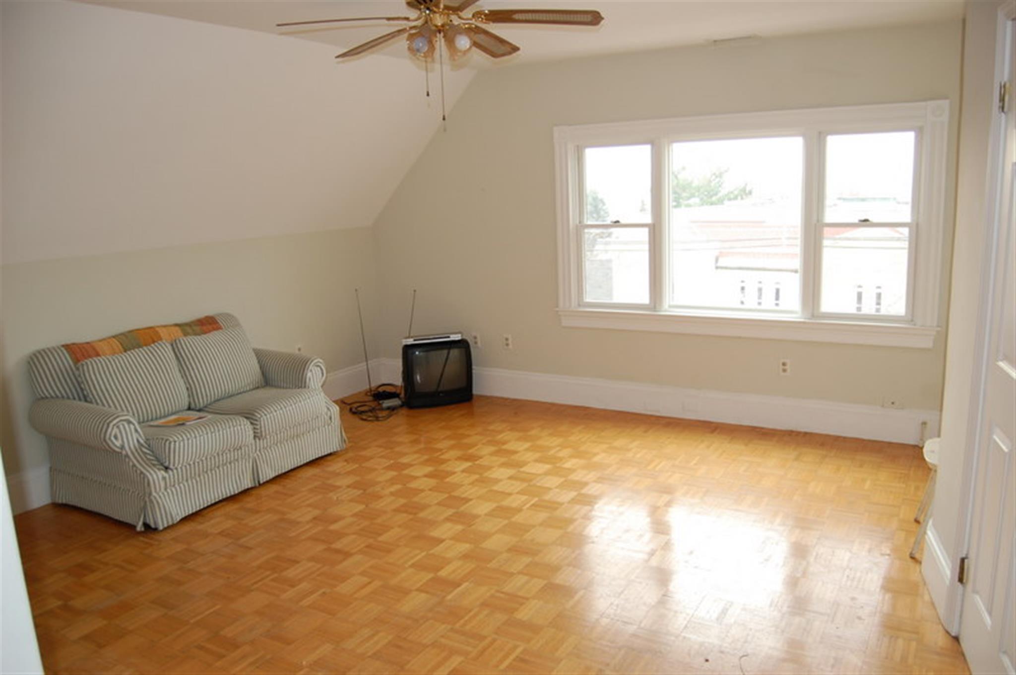 191 Summer St, Spring Hill