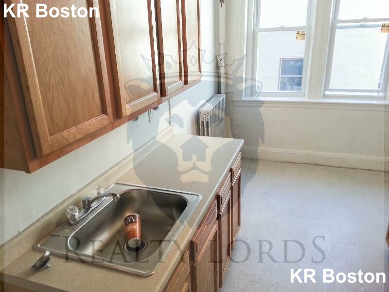 127 Sutherland Rd, Brighton