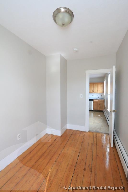 23 Elmer St, Harvard Square