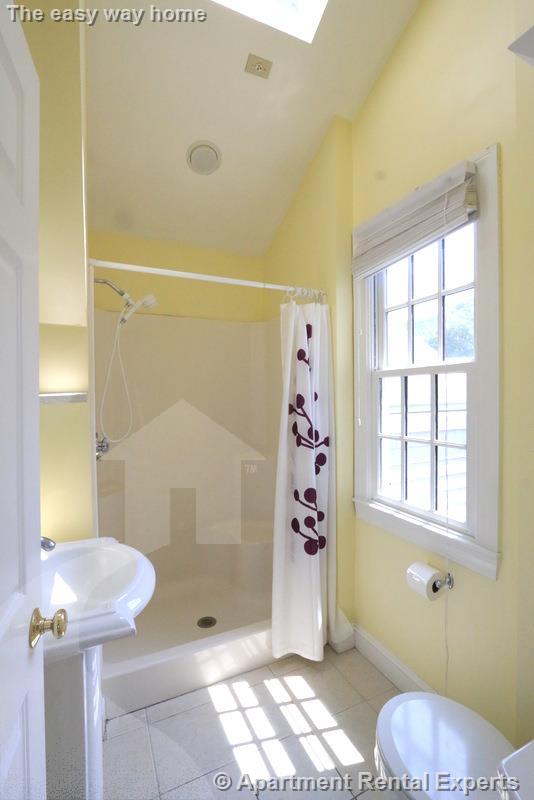 86 Winter St, East Cambridge