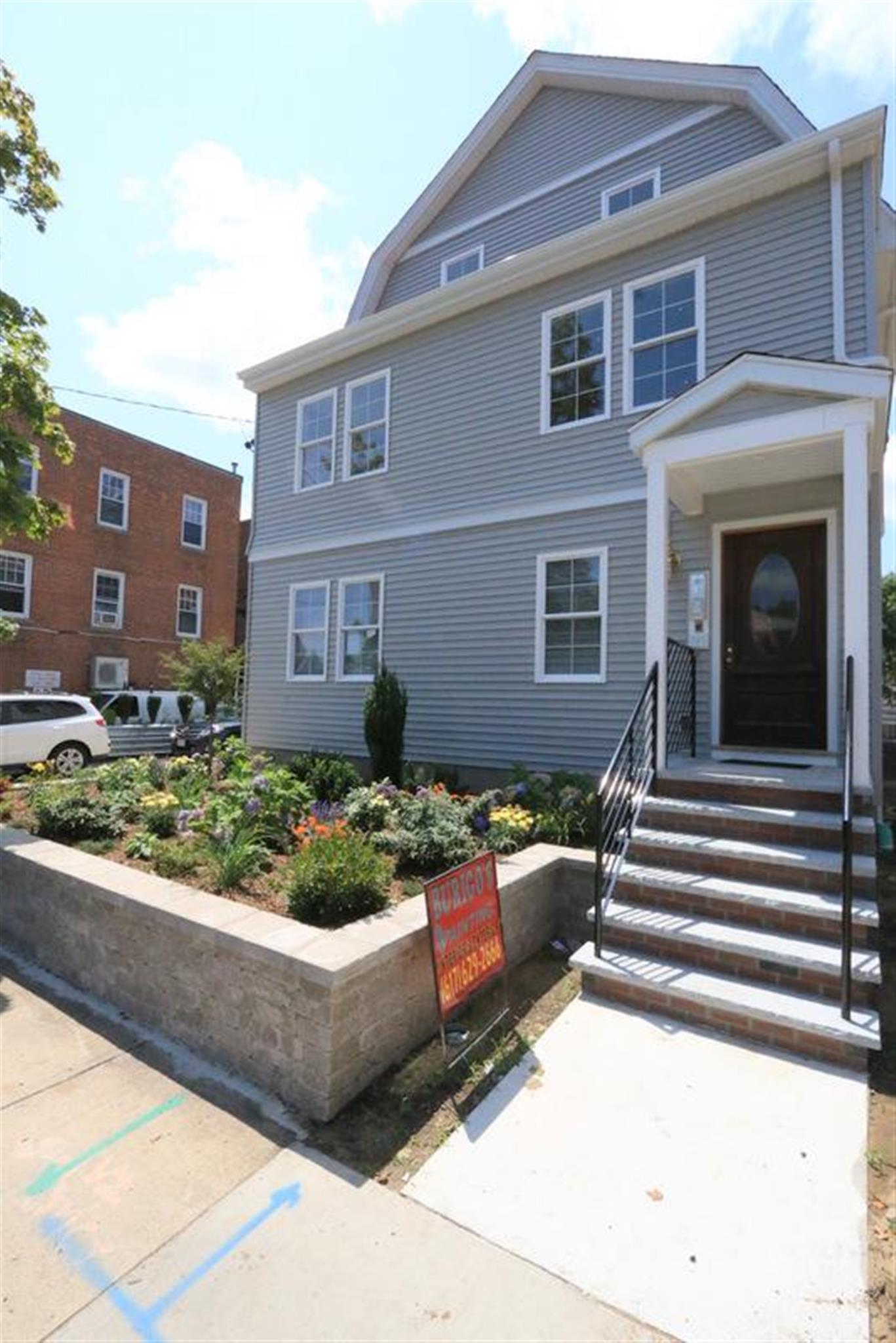 220 Massachusetts Ave, Arlington