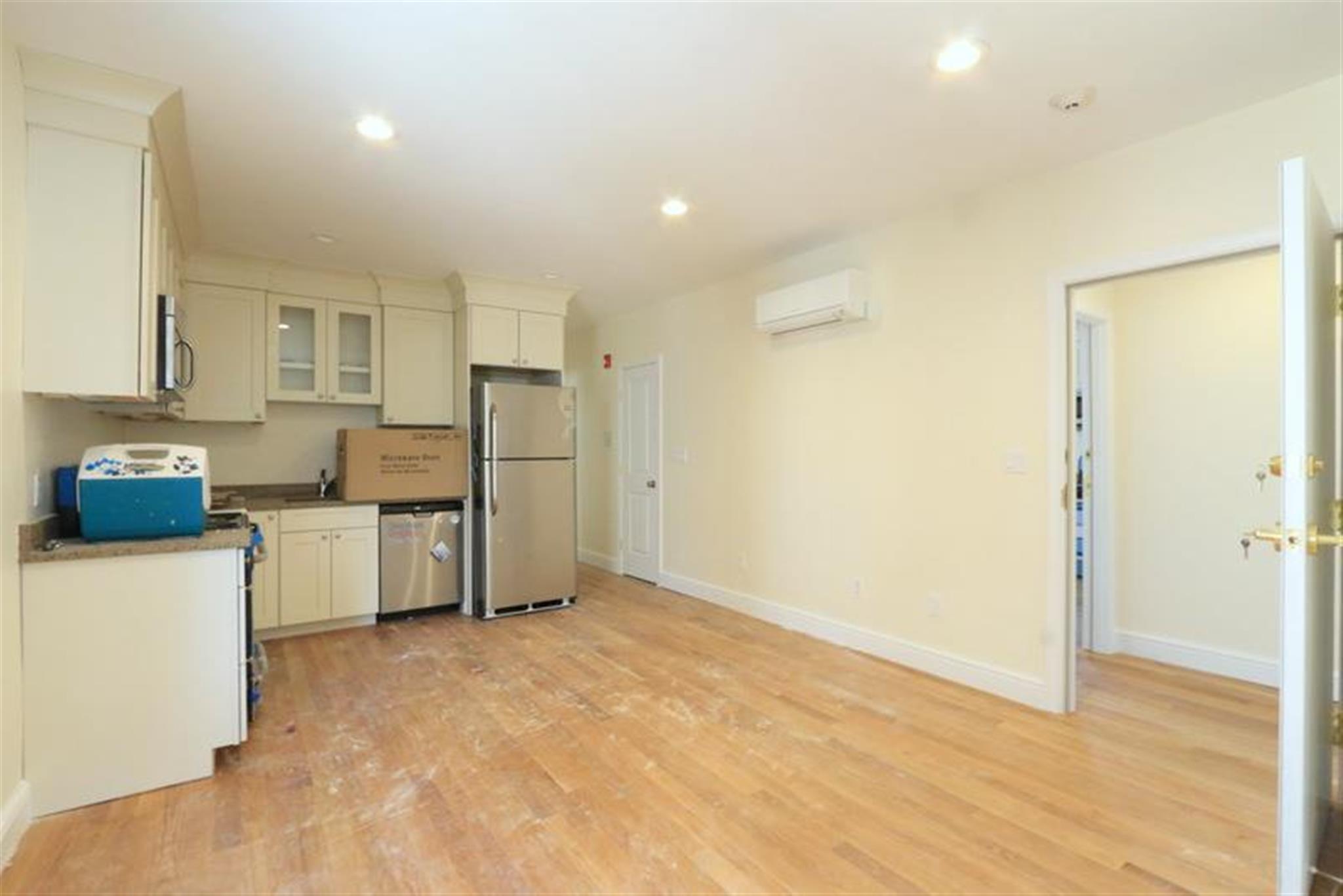 220 Massachusetts Ave, Arlington