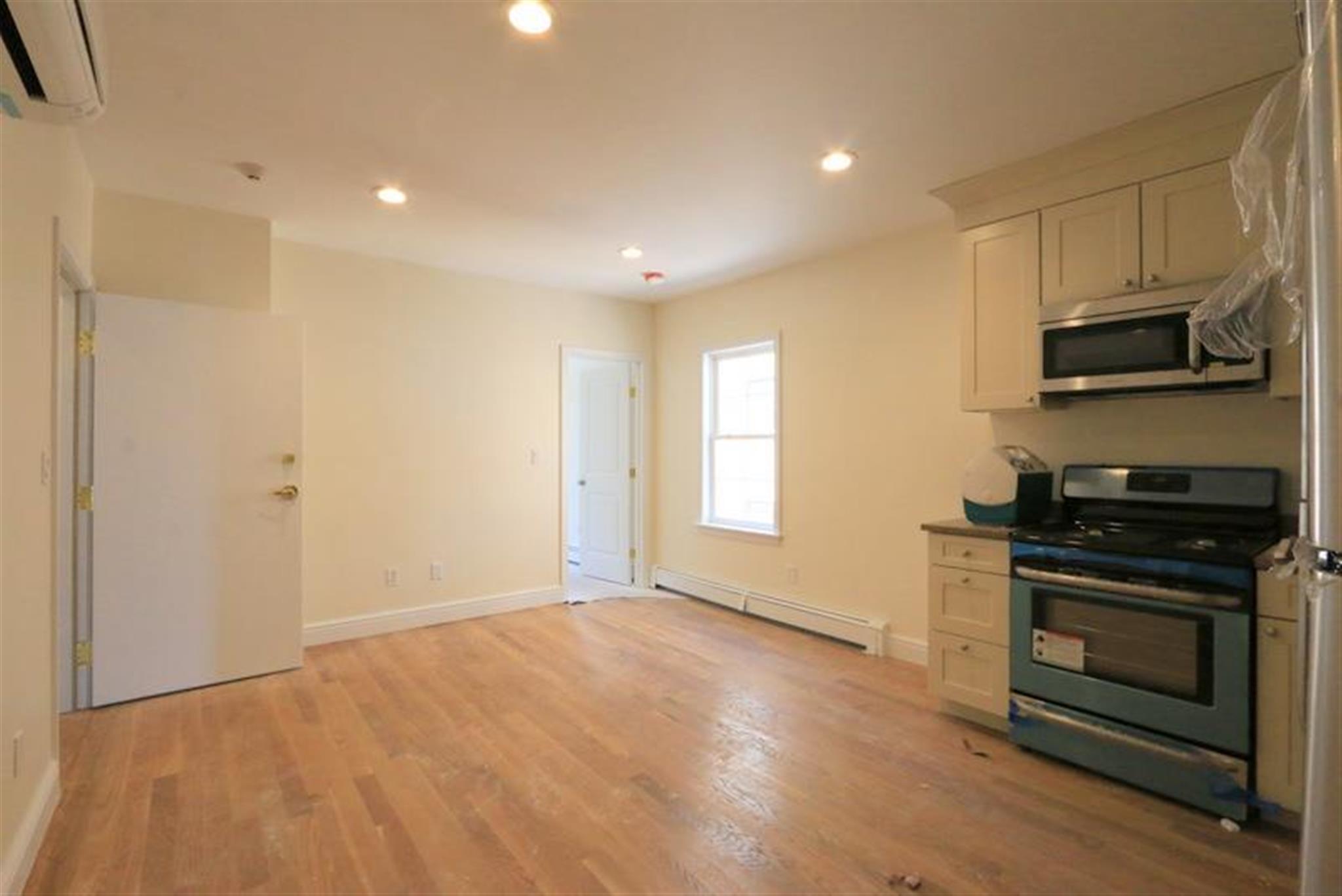 220 Massachusetts Ave, Arlington