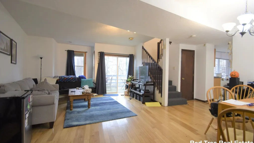 89 Sheridan St, Jamaica Plain