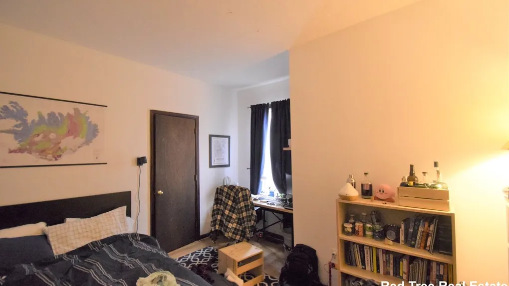 89 Sheridan St, Jamaica Plain