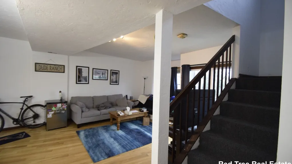 89 Sheridan St, Jamaica Plain