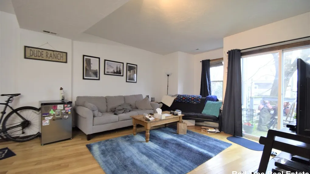 89 Sheridan St, Jamaica Plain