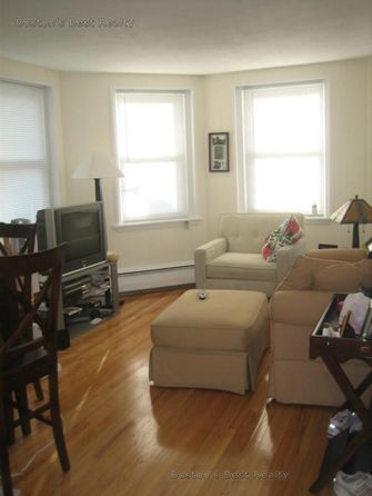 134 Saint Marys St, Fenway