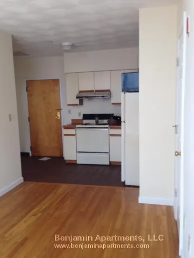 81 Essex St, Chinatown