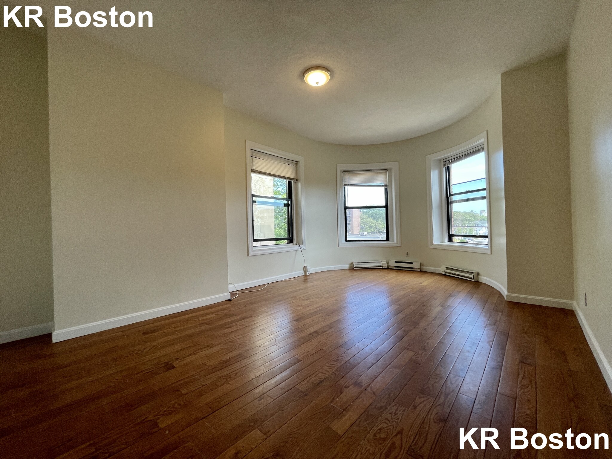 1283 Commonwealth Ave, Brighton