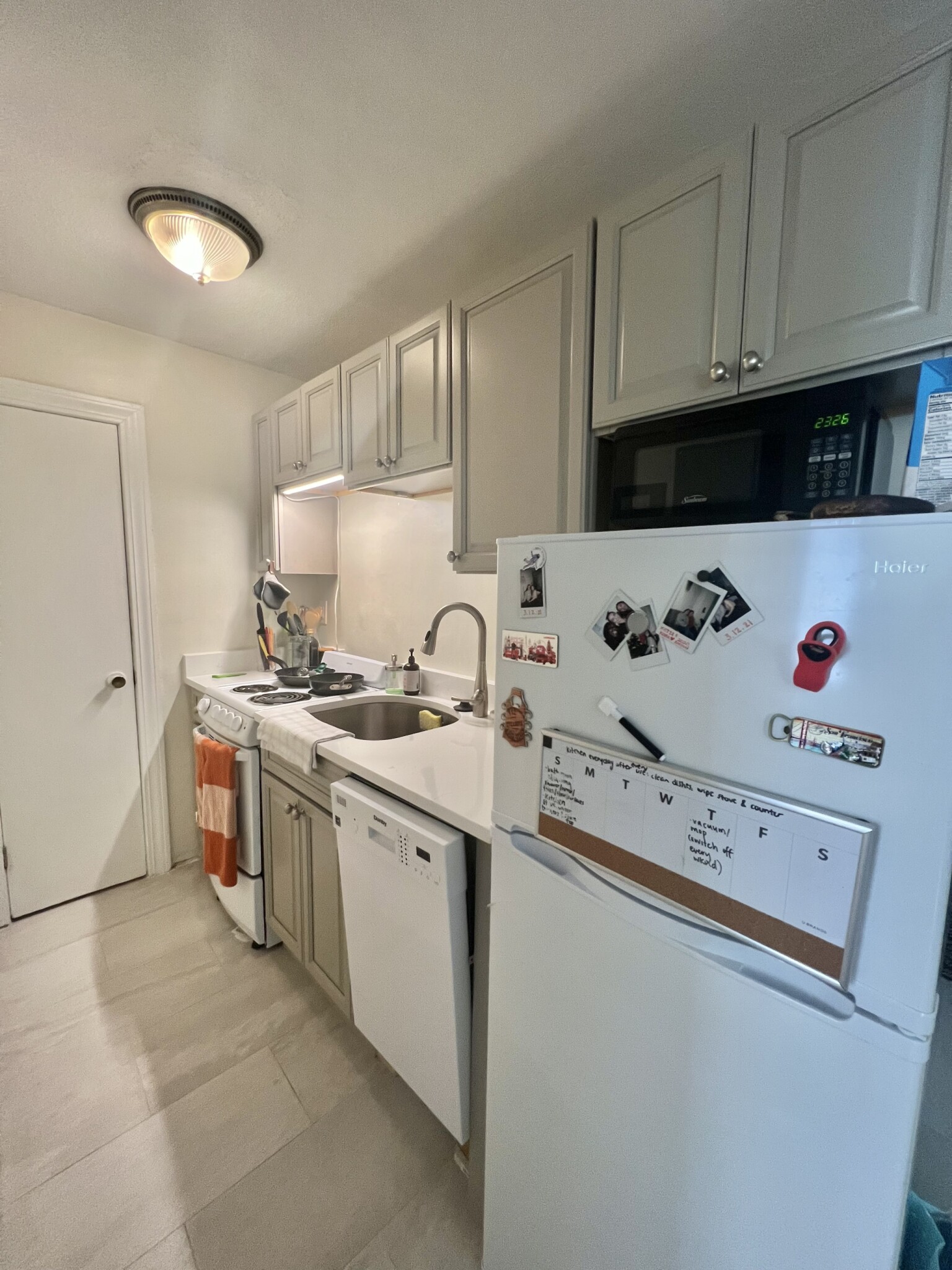 1283 Commonwealth Ave,, Brighton