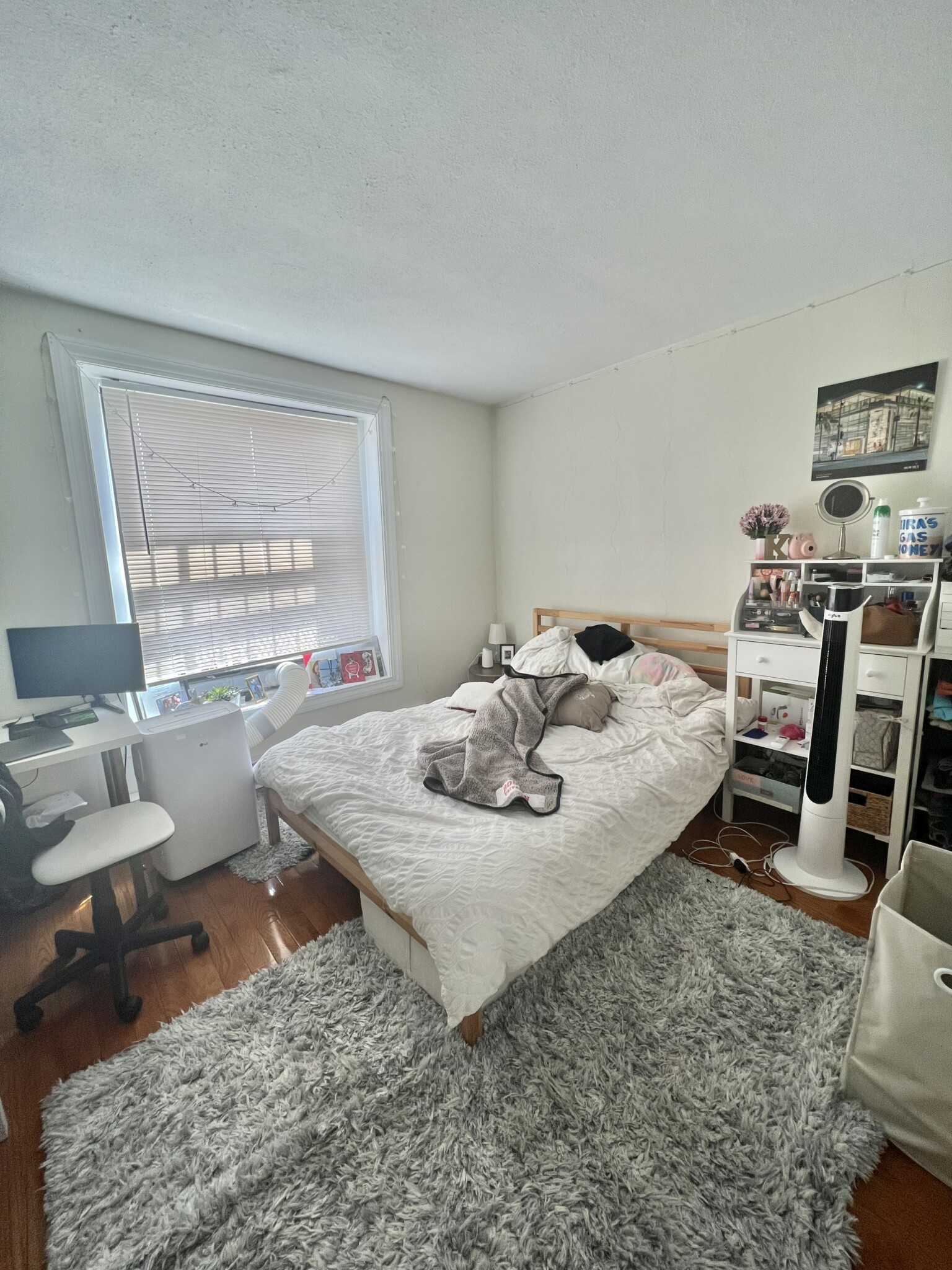 1283 Commonwealth Ave,, Brighton