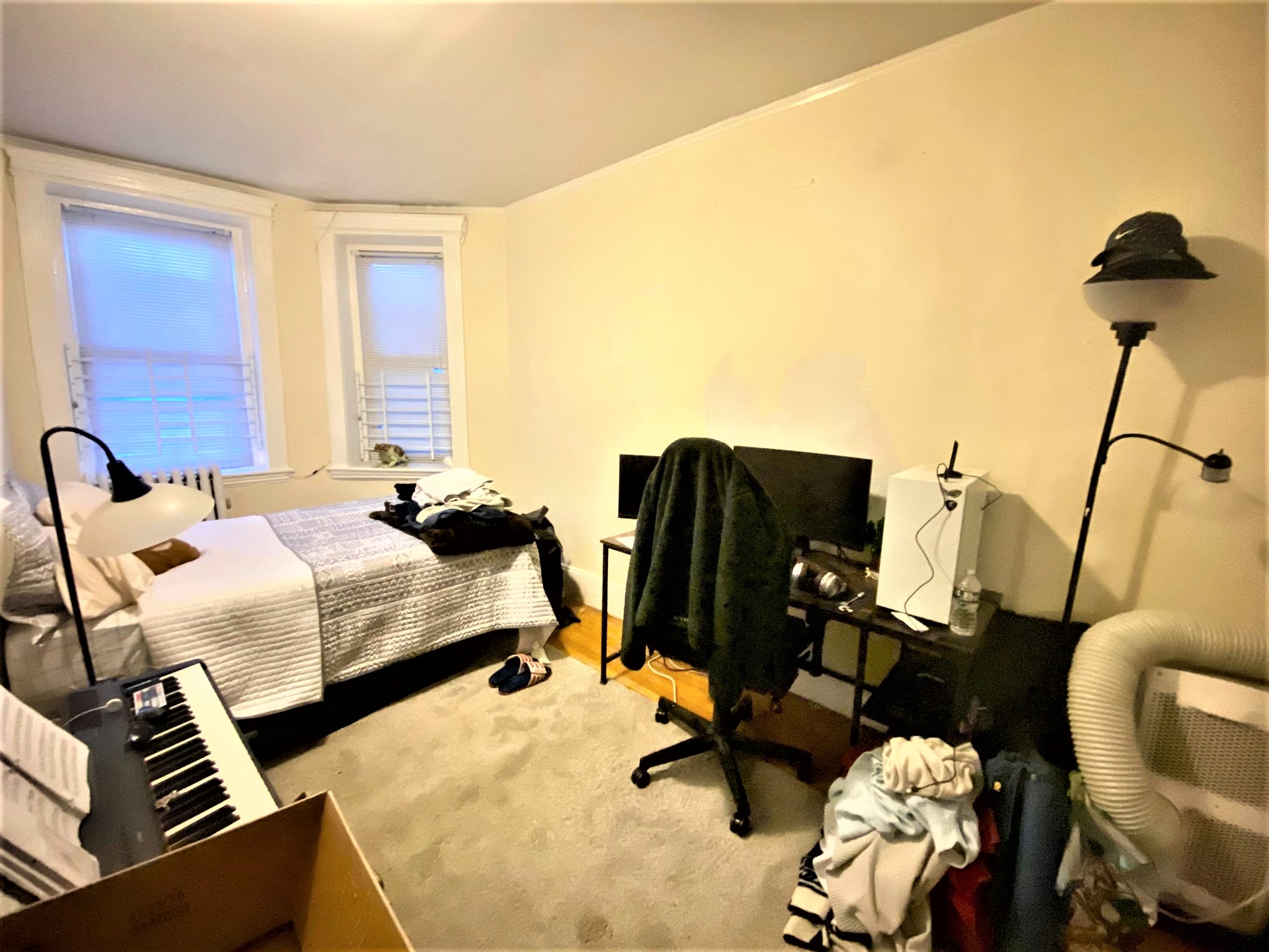 447 Park Dr, Mission Hill