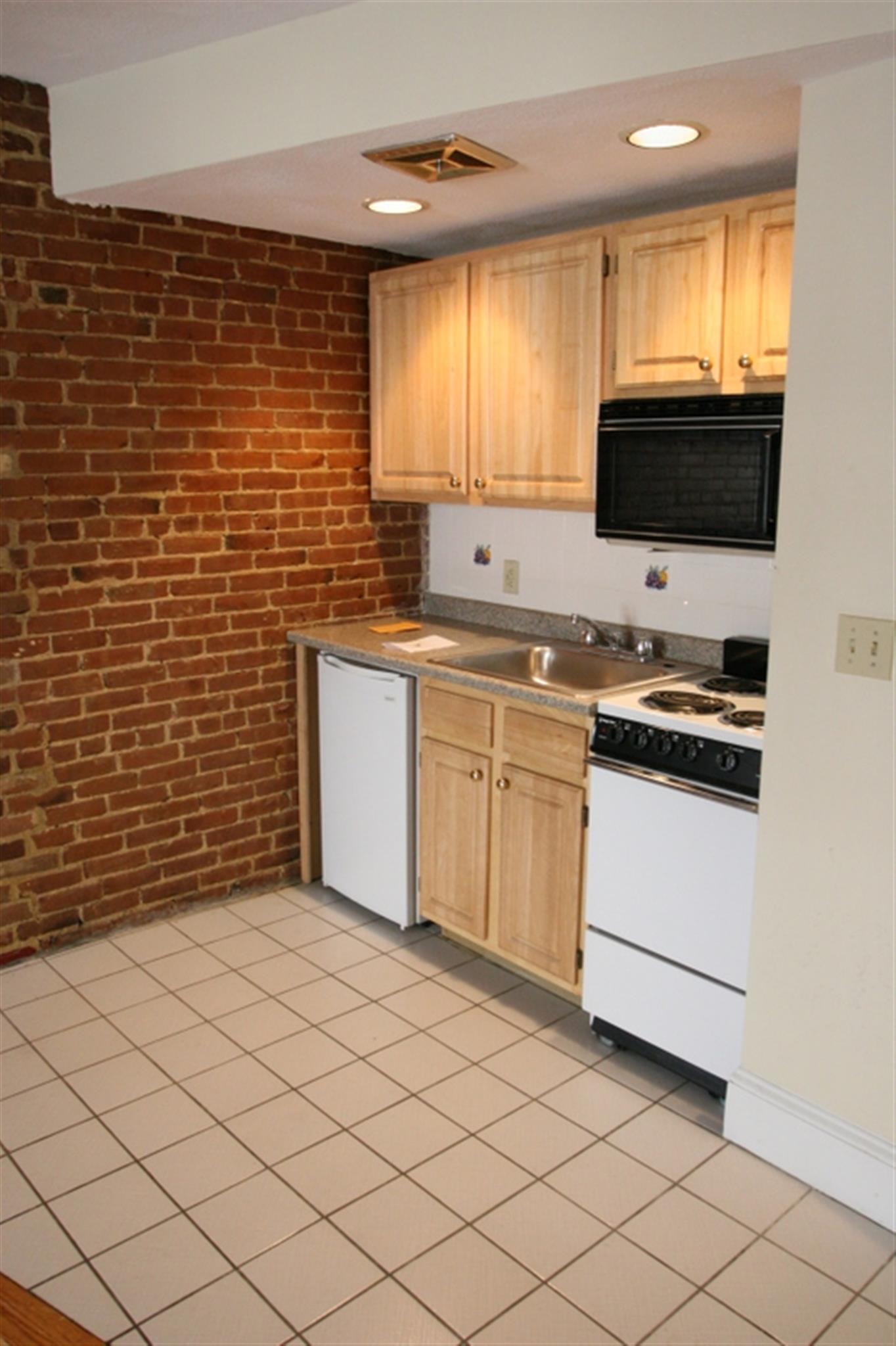 12 Mount Auburn St, Harvard Square