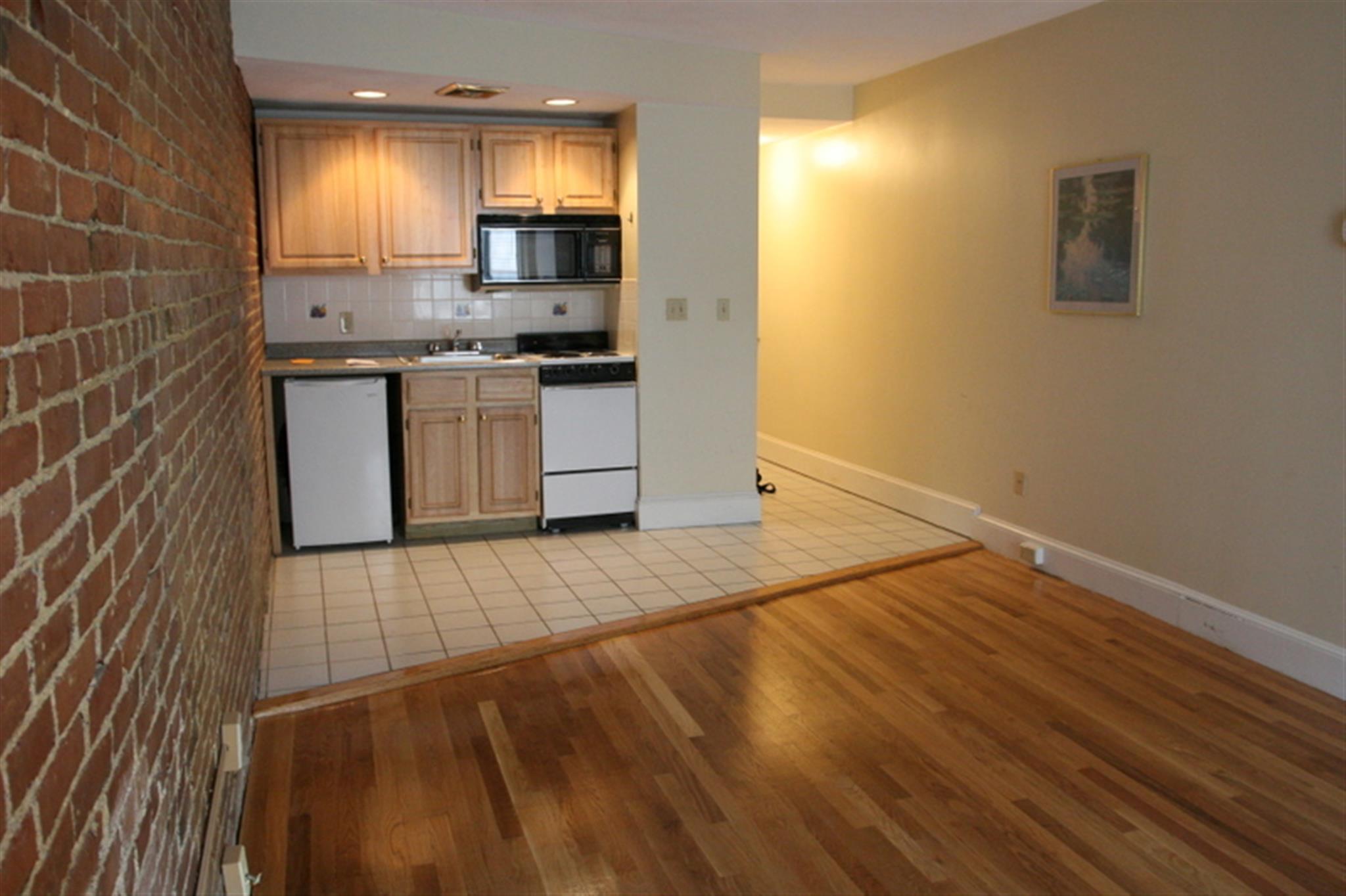 12 Mount Auburn St, Harvard Square