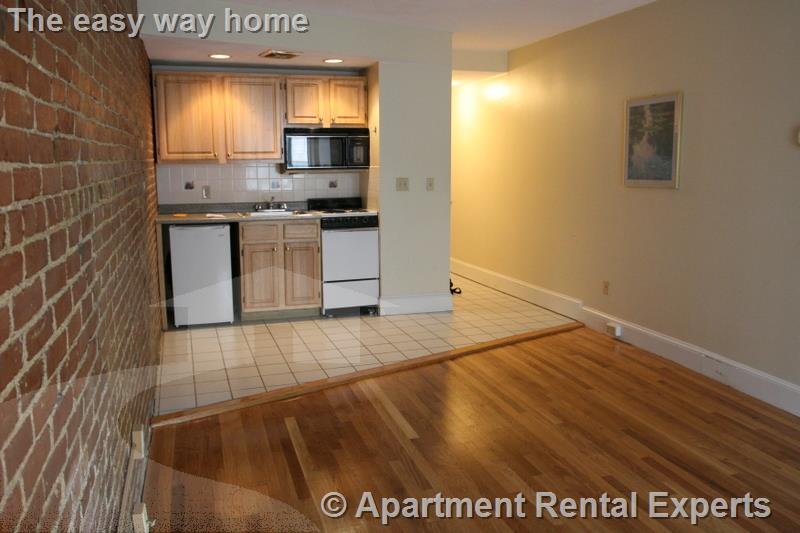 12 Mt Auburn, Harvard Square