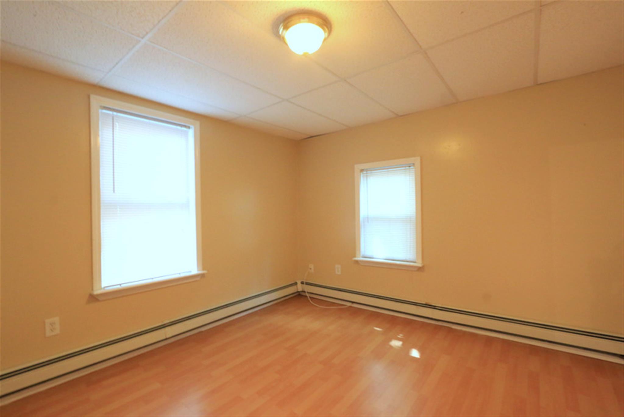 228 Western Ave, Cambridgeport