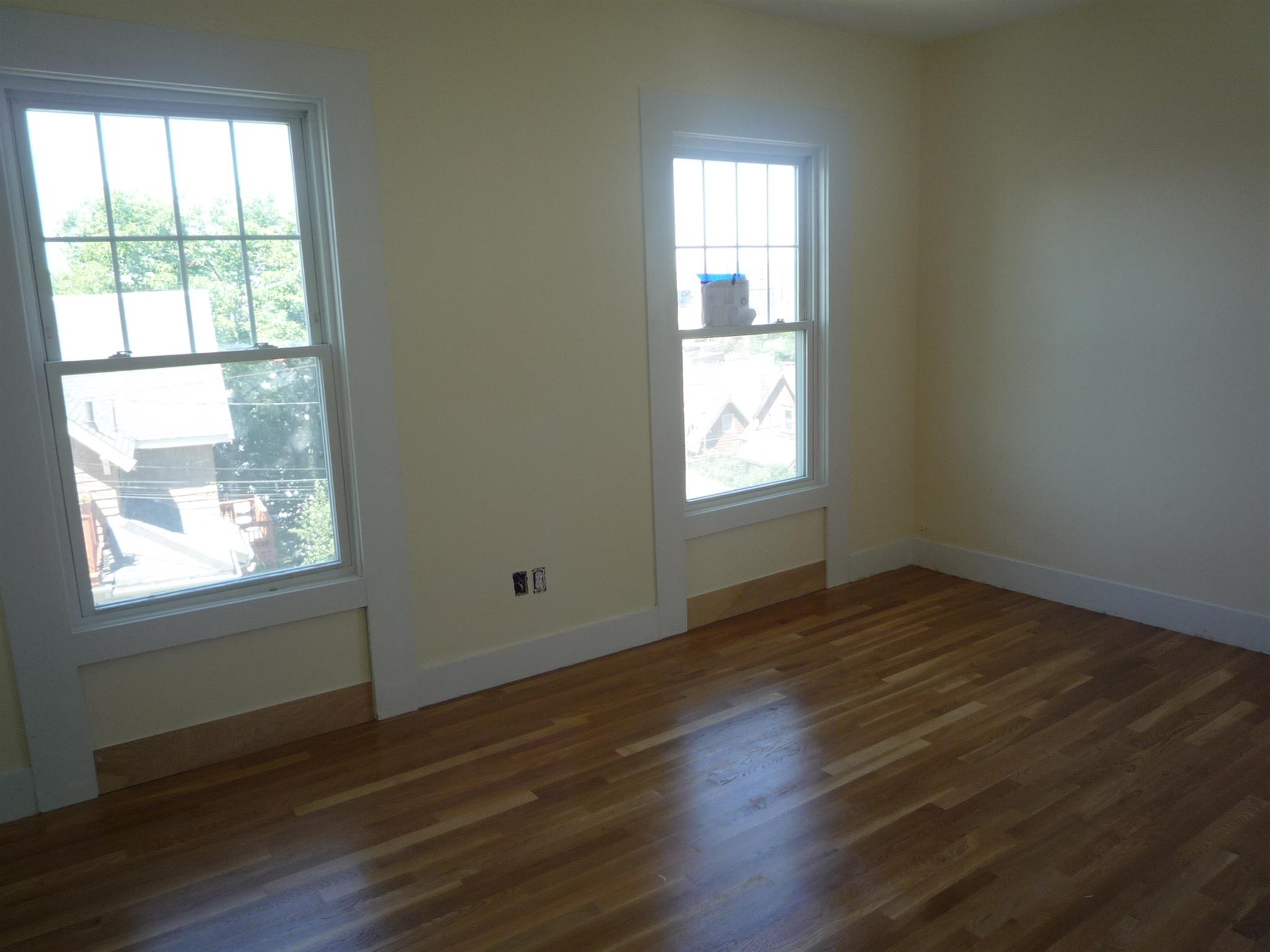 14 Rockland Pl, Malden