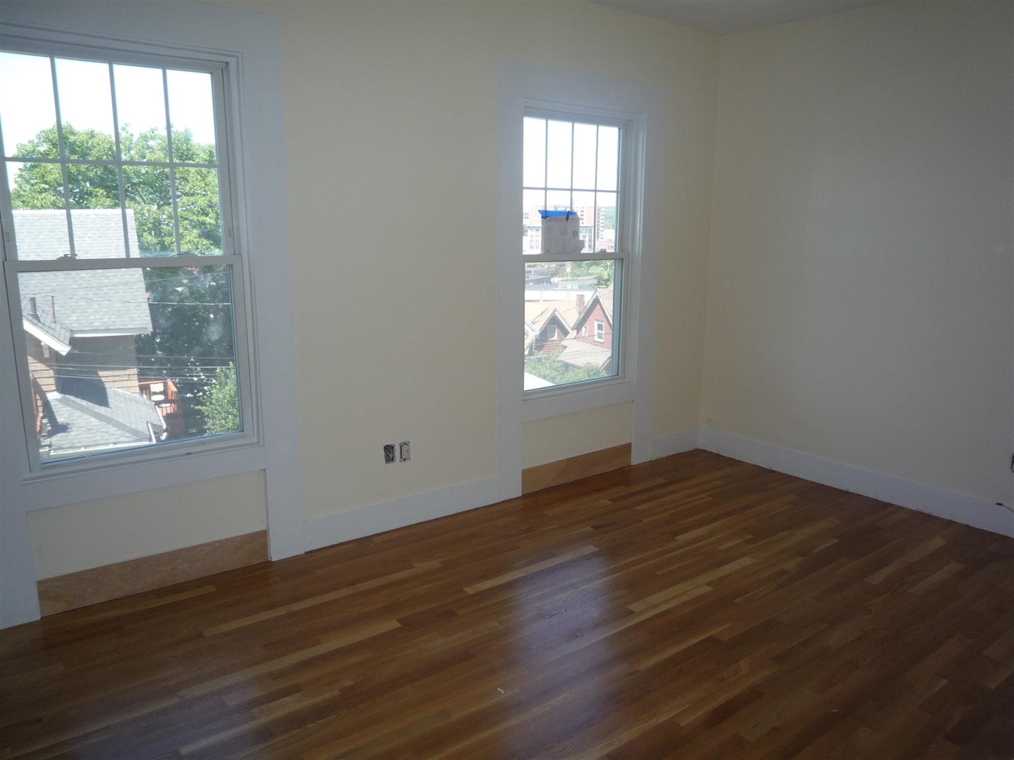 14 Rockland Pl, Malden