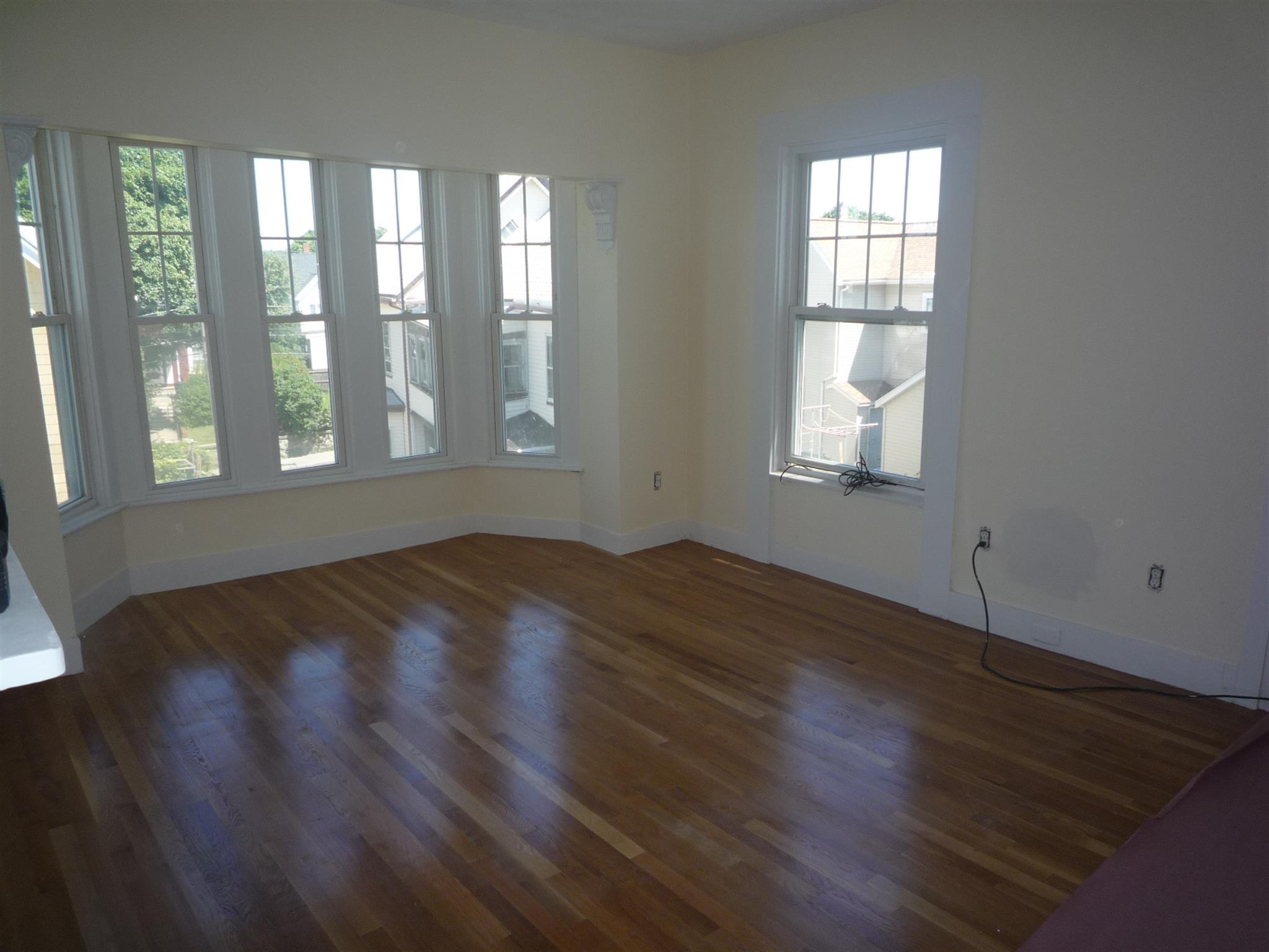 14 Rockland Pl, Malden