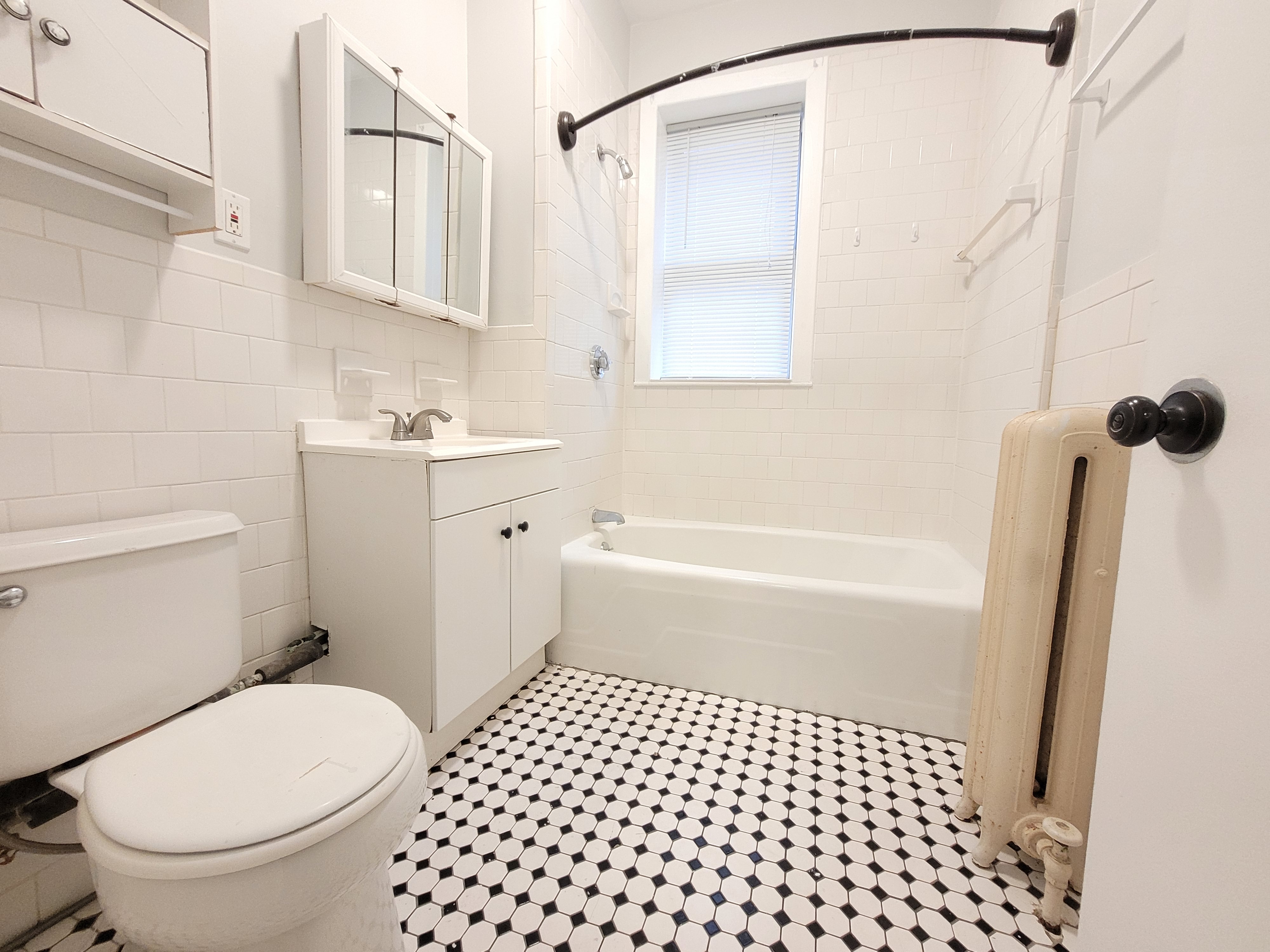 48 Clark Ave, Chelsea