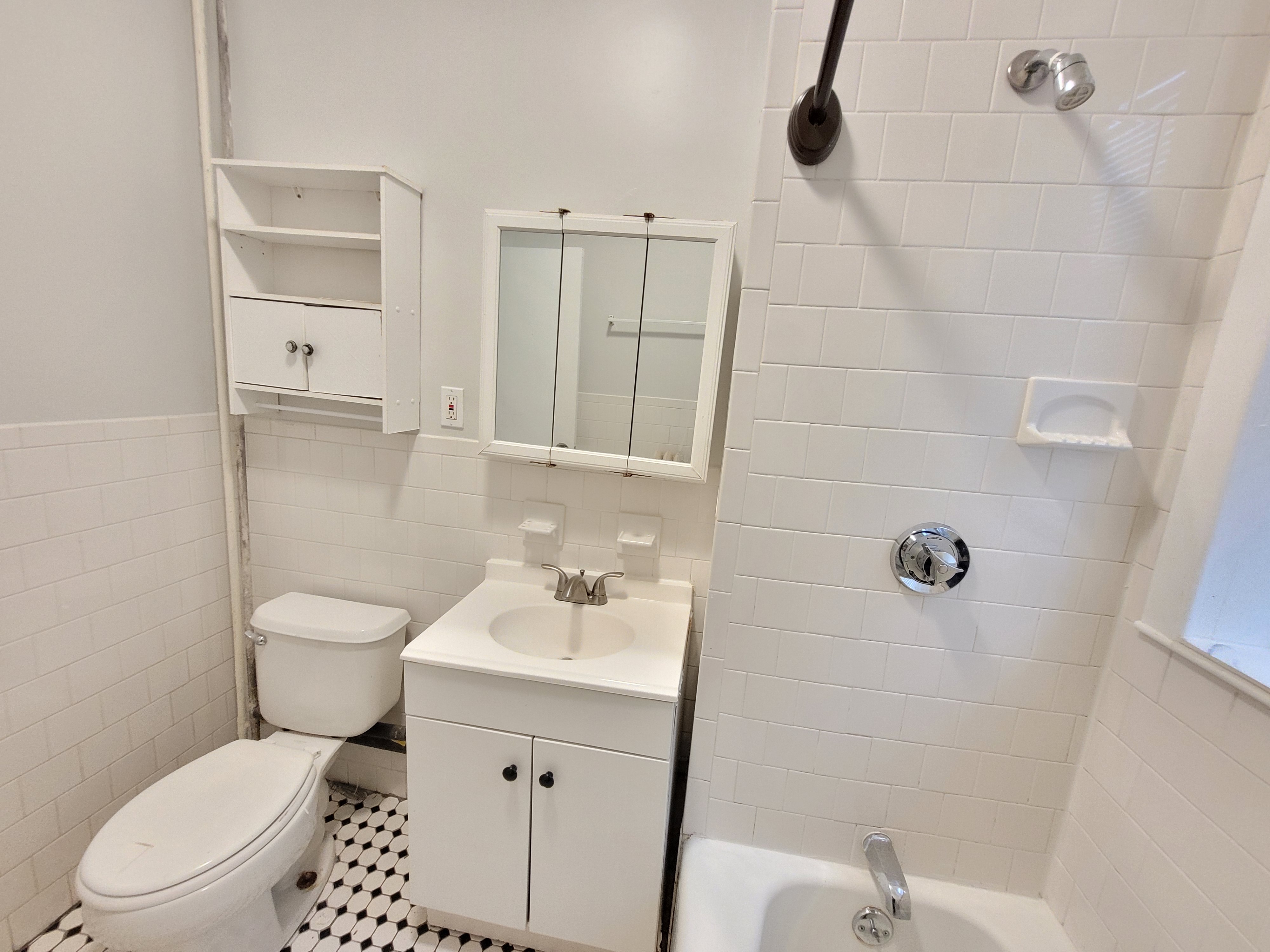 48 Clark Ave, Chelsea