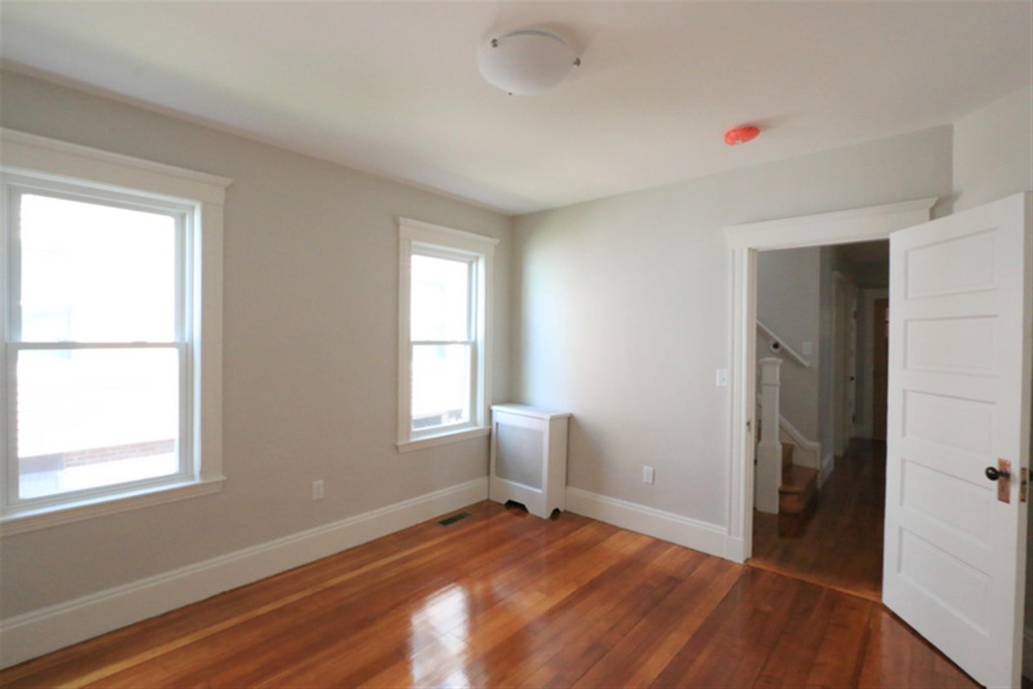 80 Lowell St, Porter Square