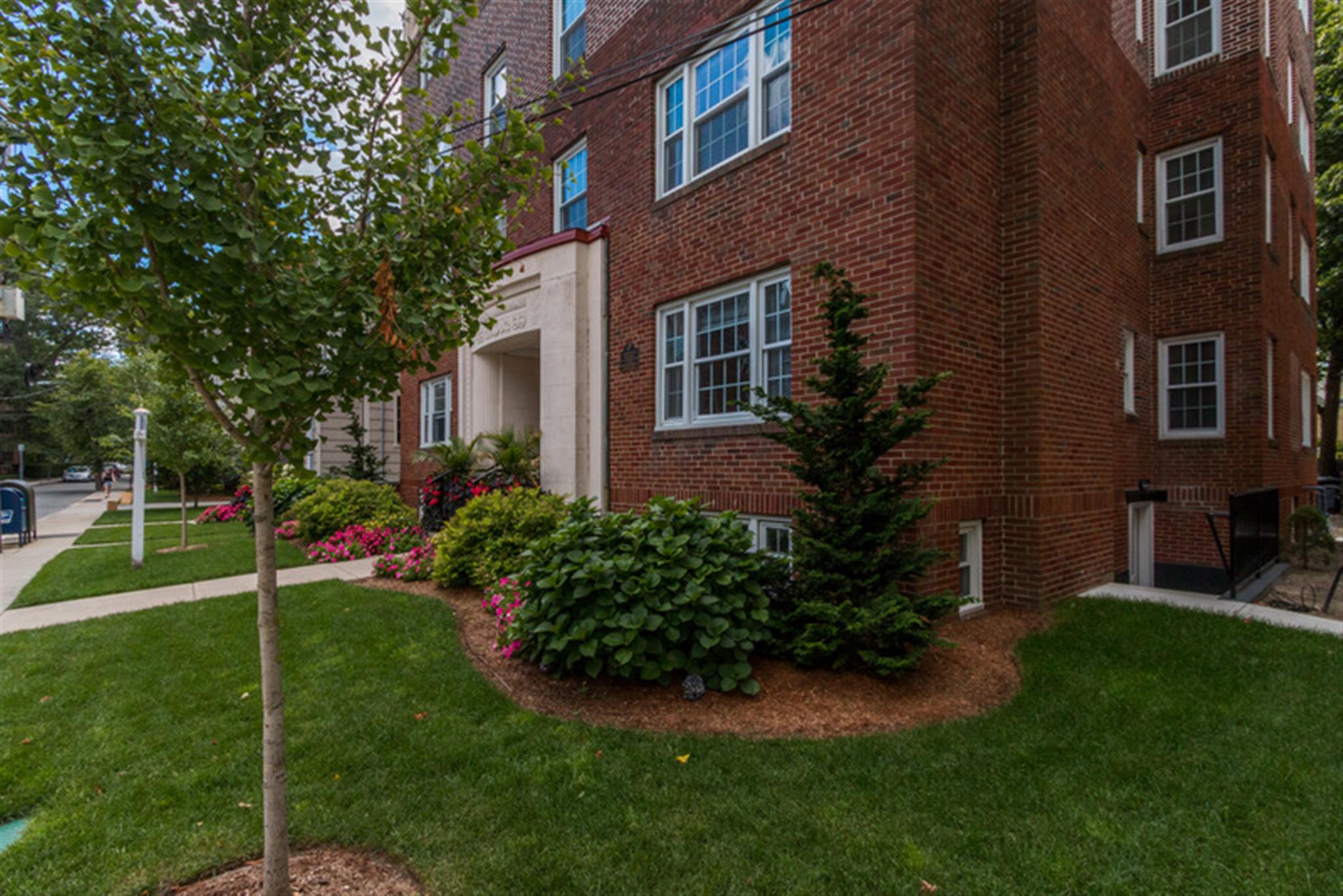 55 Langdon St, Neighborhood Nine