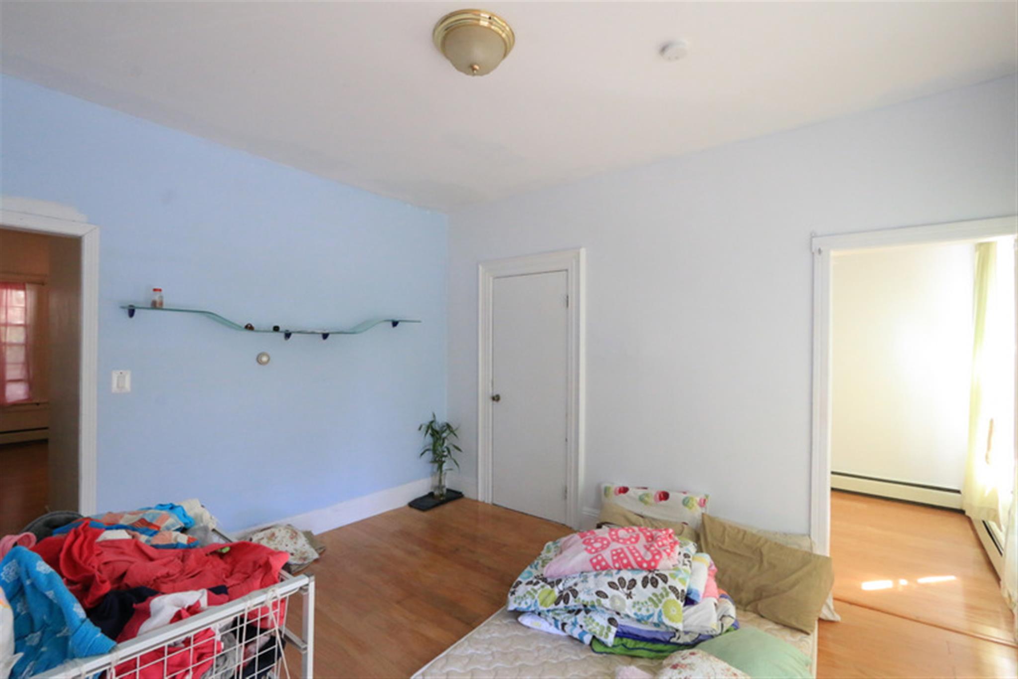 12 Evergreen Sq, Porter Square