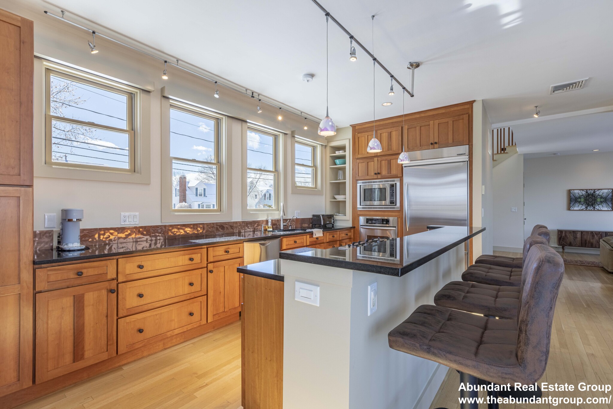 104 Spy Pond Pkwy, Arlington