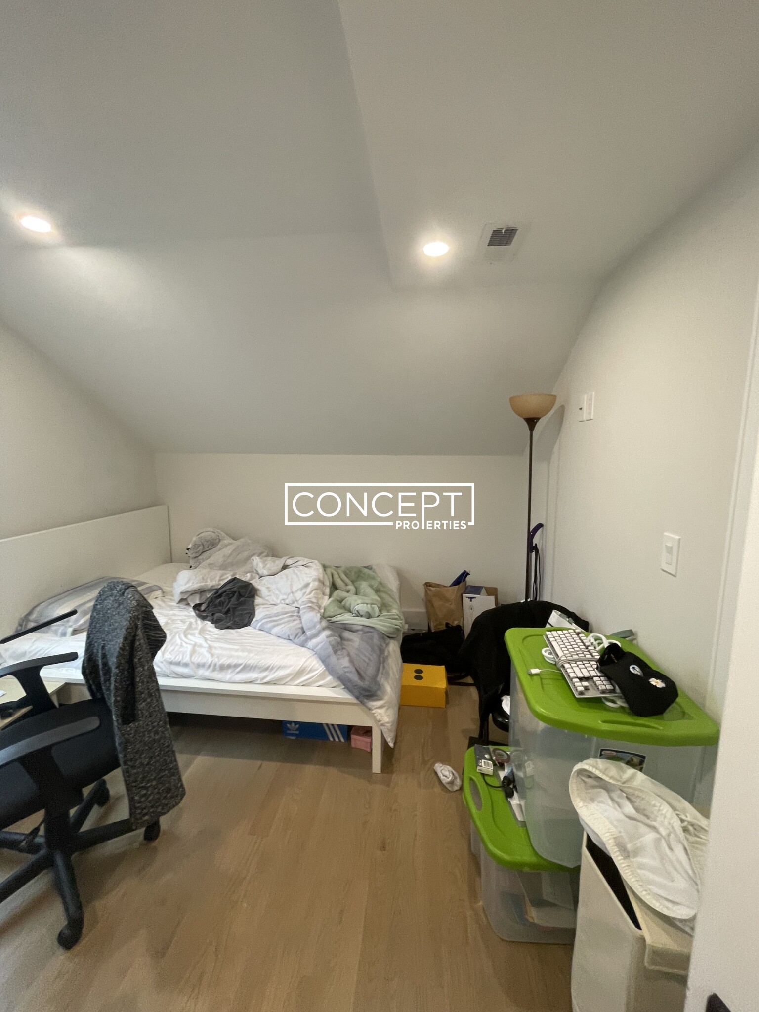 13 Greylock Rd, Allston