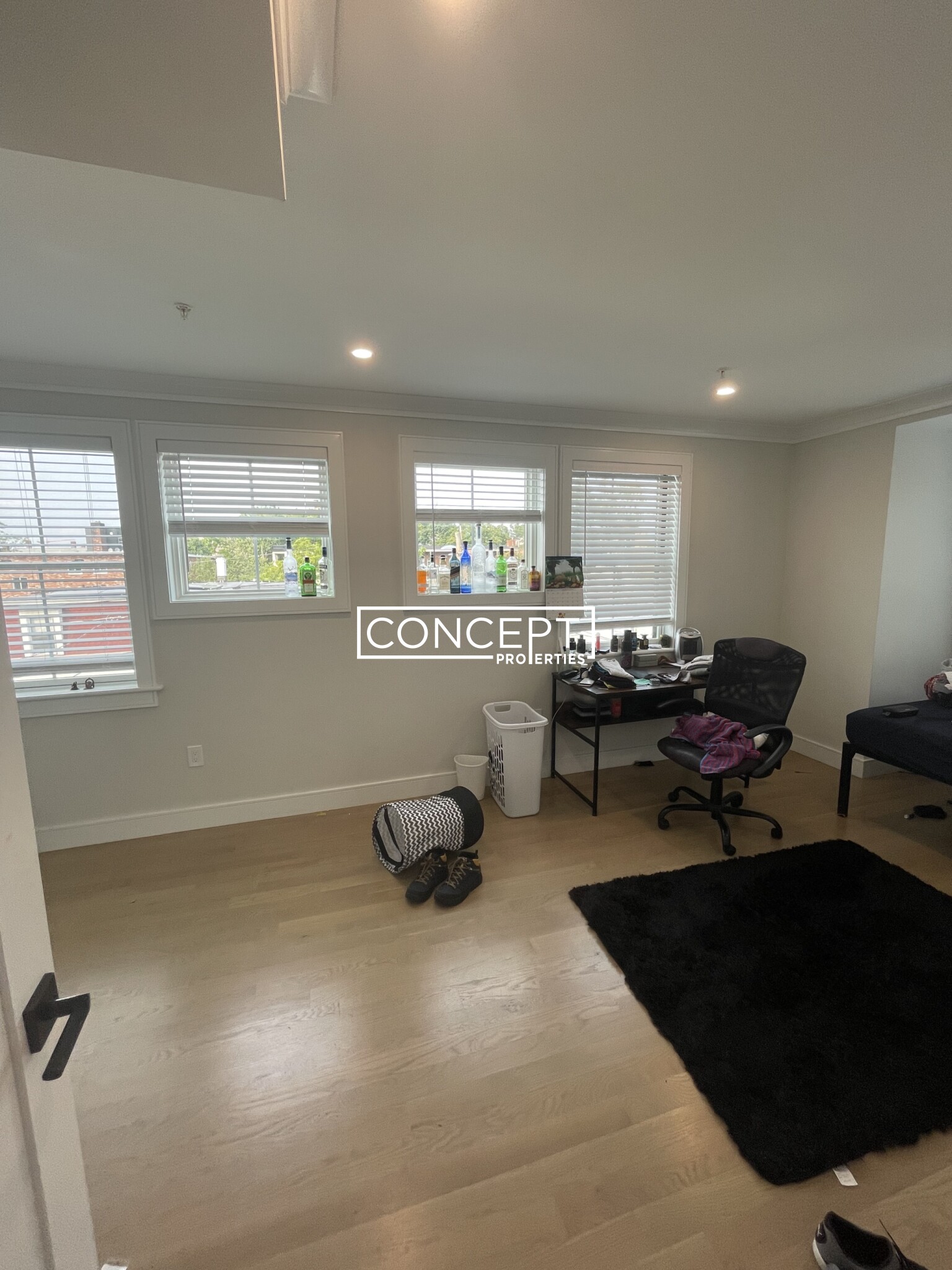 13 Greylock Rd, Allston