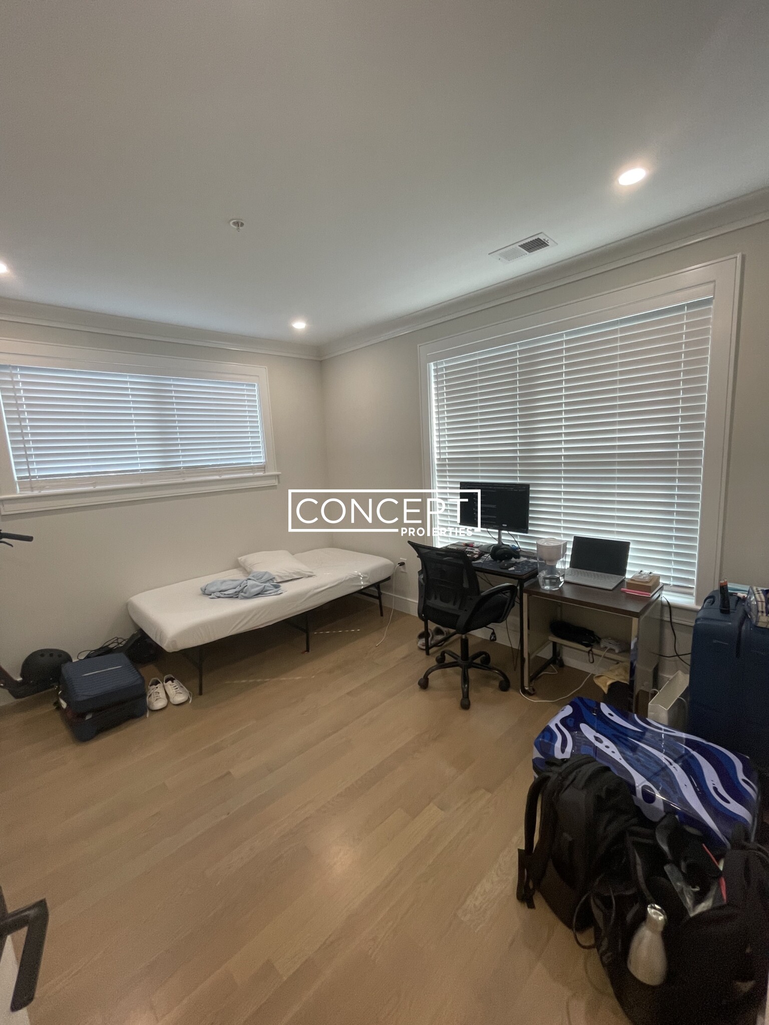 13 Greylock Rd, Allston