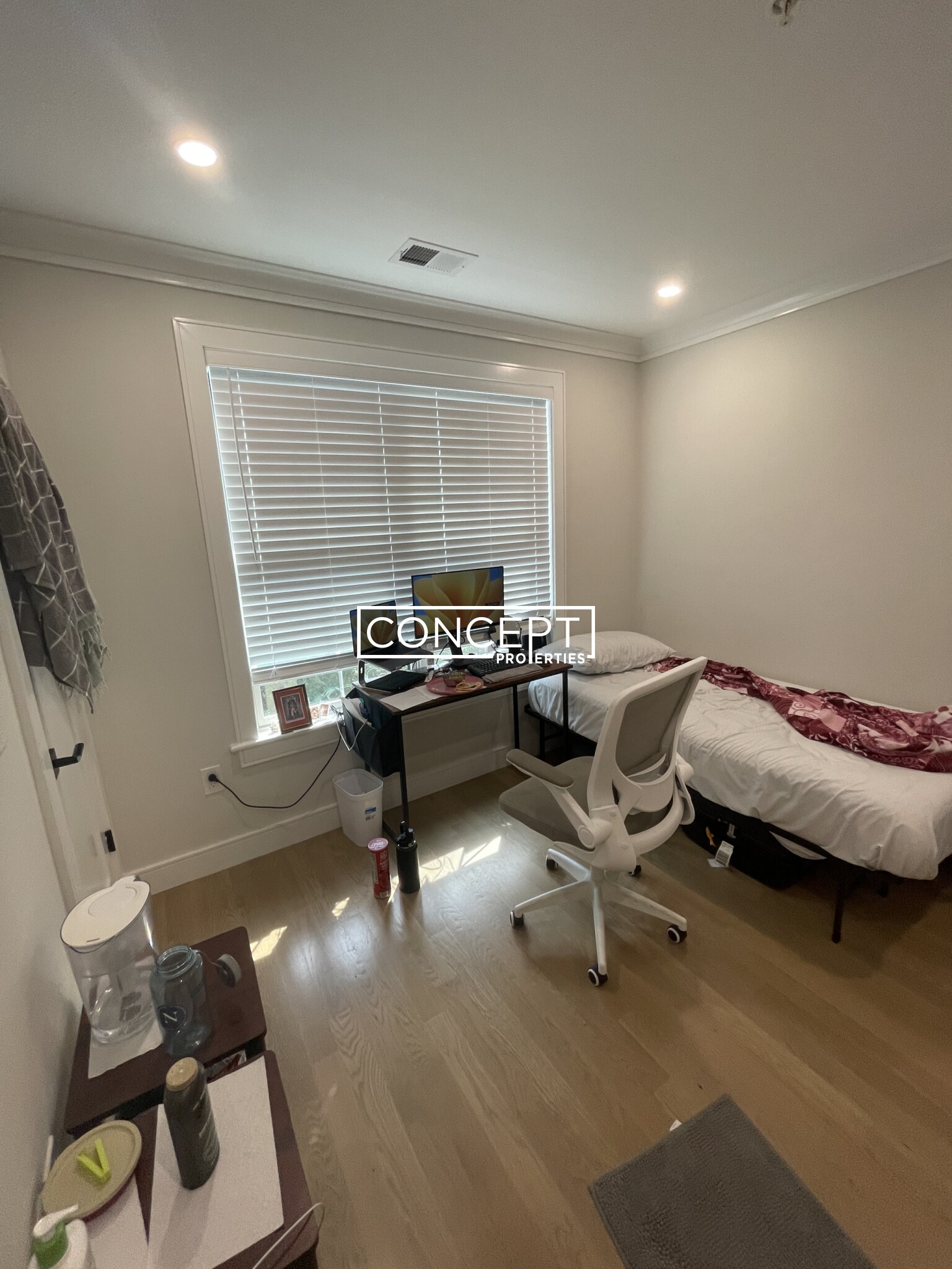 13 Greylock Rd, Allston