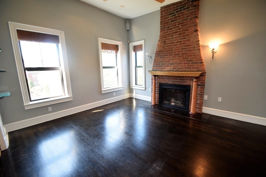 13 Worcester St, South End