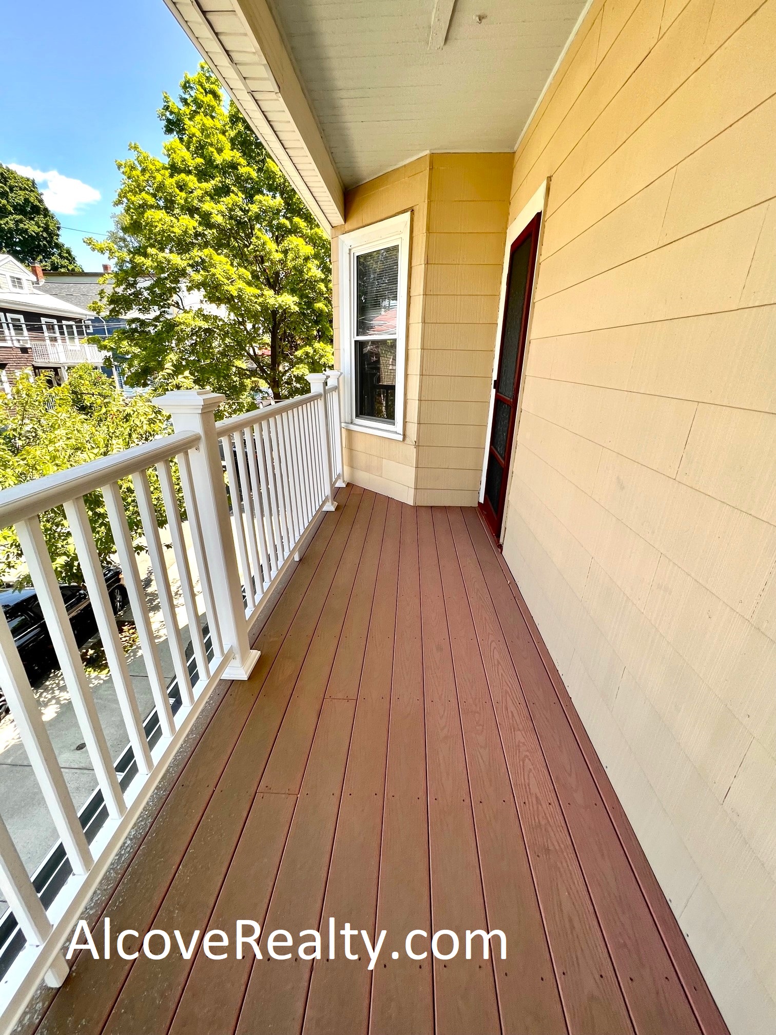 48 Raymond Ave, Teele Square