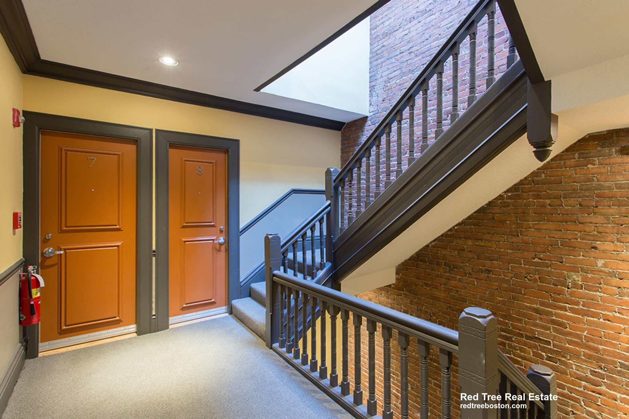 270 Newbury St, Back Bay