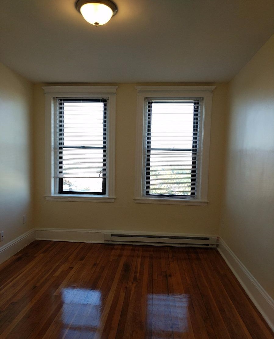 379 Broadway, Winter Hill