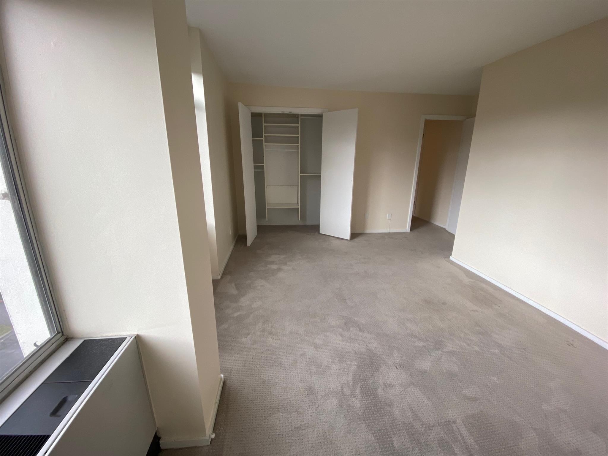 221 Mount Auburn St, Harvard Square