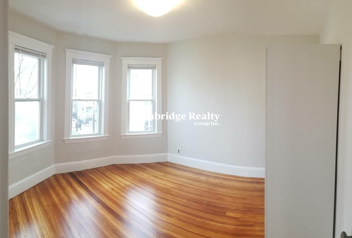 25 Fainwood Circle, Mid-Cambridge