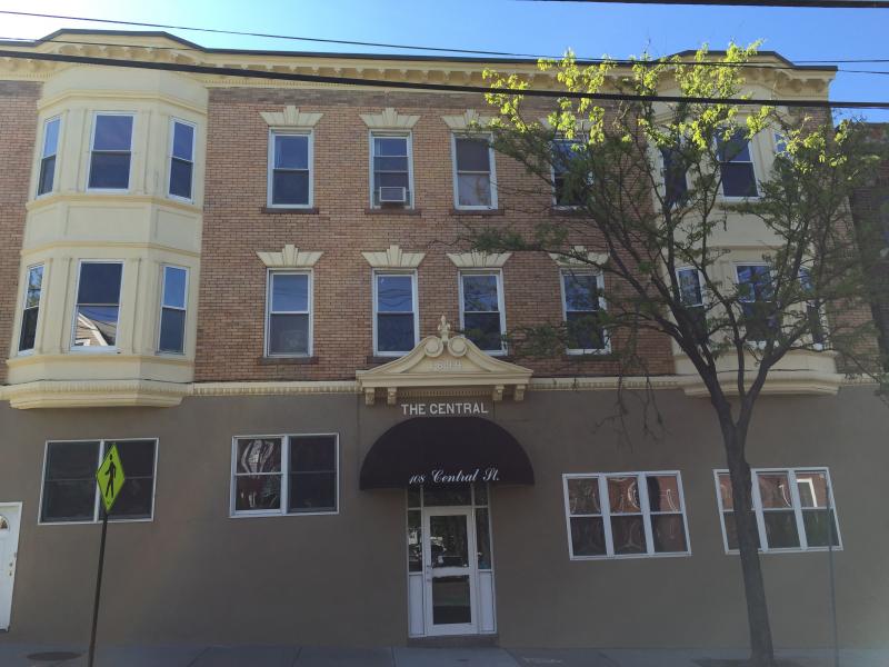 108 Central St, Powder House Square