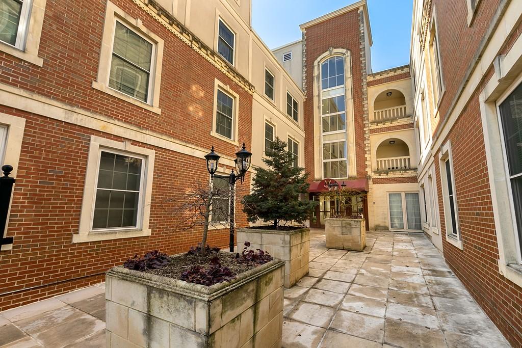 2440 Massachusetts Ave, Mid Cambridge