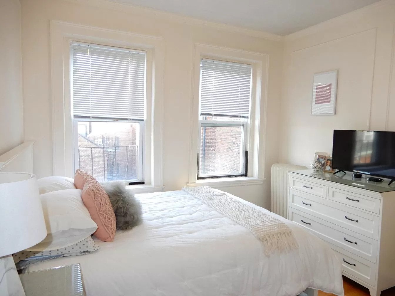 87 W Cedar St, Beacon Hill