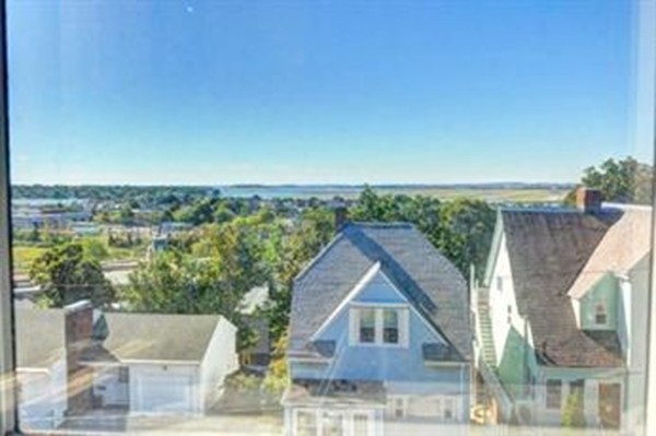 45 Gladstone St, East Boston